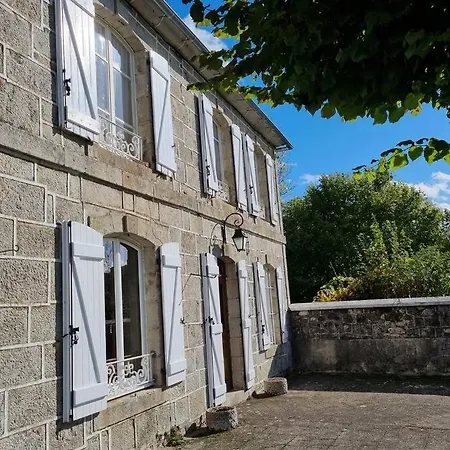 Maison La Rase Du Cantal Menet